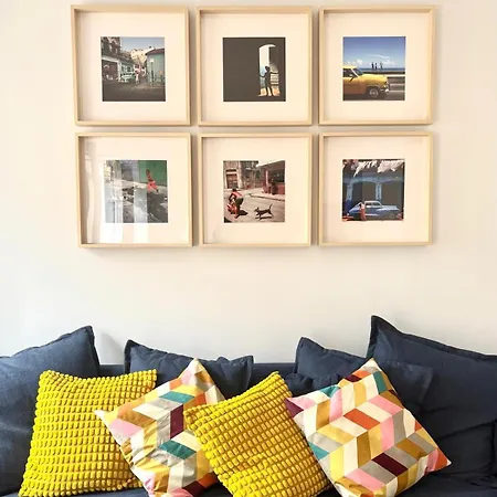 Cozy And Bright - Graca Apartment