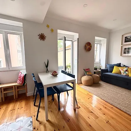 Apartment Cozy And Bright - Graca